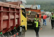 Satlantas Bajawa Intensifkan Pengaturan Arus Kendaraan