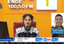 Sablon Manual Maumere Bertahan Lawan Cetak Digital