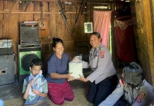 Polres Manggarai Salurkan Bantuan Sosial Bagi Anak Berkebutuhan Khusus di Wae Ri’i