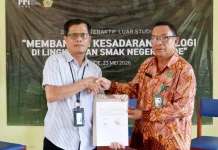 SMAK Negeri Ende dan RRI Ende Teken Kerja Sama Informasi Pendidikan
