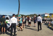 Patroli Jalan Kaki, Polisi Ciptakan Wisata Aman di Labuan Bajo