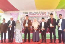 Penghargaan Istimewa Warnai Momen Bersejarah Kelulusan MIN 1 Ende