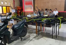 Polres Flotim Ungkap Curanmor dan Kumpulkan 881 Senjata Warga