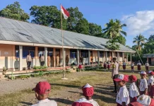 Sat Binmas Polres Ngada Tanamkan Karakter dan Kesadaran Kamtibmas bagi Siswa