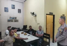 Polsek Satar Mese Gelar Nobar Piala Dunia, Pererat Kedekatan dengan Masyarakat