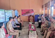 Polres Ngada Serap Aspirasi Guru Lewat Jumat Curhat di SDI Tarawali