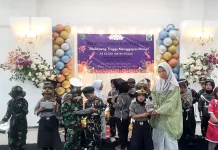 31 Siswa RA Azizah Inayah Rodja Terima Piagam Penghargaan pada Akhirussanah 2026