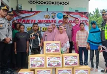 Polres Ende Sambangi Purnawirawan dan Disabilitas Sambut Bhayangkara