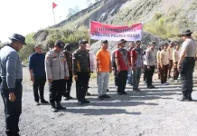 Polres Ngada Asah Kemampuan Menembak Personel