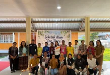 Sekolah Alam Ende Bantu Anak Putus Sekolah Raih Kesempatan Belajar Kembali