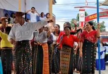Warga Pitak Manggarai Rayakan Pemberkatan Mbaru Gendang dengan Penuh Sukacita