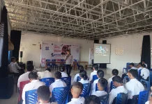 Sat Binmas Polres Mabar Edukasi Siswa Baru SMKN 3 Komodo tentang Etika Digital