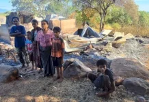 Dinsos Sikka Salurkan Bantuan Darurat Korban Kebakaran Rumah