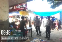 Bhabinkamtibmas Riung Pantau Harga Sembako
