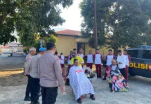 Puluhan Personel Polres Ende Dipangkas Rambut dalam Razia Disiplin