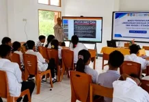 Polisi Edukasi Siswa Baru SMK Negeri 1 Titehena Cegah Narkoba dan TPPO