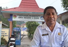 Kepala SMAN 1 Ende Pastikan Peserta MPLS Lolos Seleksi PPDB Sesuai Regulasi