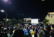 Nobar Final Pesta Bola Dunia, Kodim 1630 dan RRI Labuan Bajo Disambut Antusias Warga