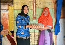 Rutan Bajawa Salurkan Sembako Kepada Warga Kurang Mampu