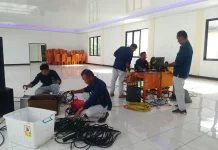 Tim TMB RRI Ende Pastikan Siaran Langsung Talkshow Keindonesiaan Berjalan Lancar
