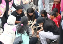 Kolaborasi POKMASWAS dan KKN UGM Rehabilitasi Terumbu Karang Batumea
