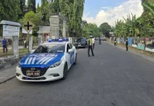 Satlantas Sikka Kawal Penjemputan Duta Prestasi SMPK Frateran Maumere
