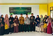 Kegiatan Review Kurikulum Madrasah di MAN 1 Manggarai