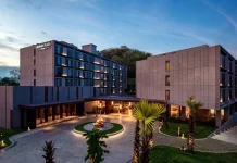Crowne Plaza Labuan Bajo Hadirkan Keseimbangan Eksplorasi dan Relaksasi