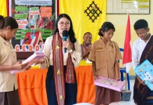 Bunda Literasi Sikka Ajak Keluarga Tanamkan Budaya Membaca Sejak Dini