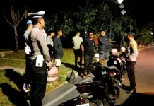 Polres Flores Timur Gelar Patroli Malam Jaga Kamtibmas di Larantuka