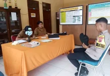 Bhabinkamtibmas Sambangi Warga dan SMK St. Yosep So'a, Perkuat Kamtibmas