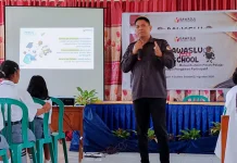 Bawaslu Ngada Edukasi Pemilih Pemula Lewat Program Bawaslu Goes to School