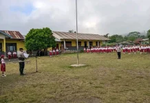 Polres Ngada Tanamkan Nasionalisme Melalui Upacara di SDI Bobou