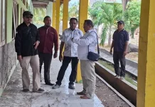 Kanwil Kemenag NTT Tinjau Proyek PHTC di MTsN 1 Lembata