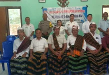 Bhabinkamtibmas Roworena Bekali RT/RW Perkuat Kamtibmas dan Cegah TPPO