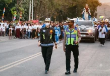 Polisi Kawal Estafet Perarakan Patung Bunda Maria Lintasi 27 Paroki di Mabar
