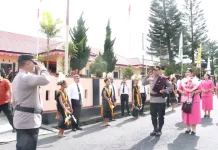 Tarian Ja'i dan Pedang Pora Warnai Penyambutan Kapolres Ngada Baru