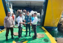 Polsek Aimere Amankan Kelancaran Bongkar Muat KMP Cakalang II