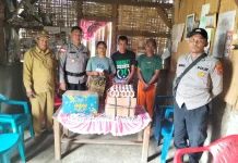 Polsek Sano Nggoang Salurkan Bantuan untuk Korban Kebakaran di Bokak Rangga