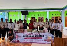 Sambut HUT ke-81 RI, Imigrasi Labuan Bajo Salurkan Sembako ke Bruderan MOP