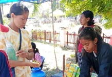 Gerak Jalan HUT RI Dongkrak Rezeki Pedagang Maumere