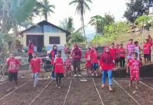 Peserta Cilik Adu Keseimbangan dalam Lomba Gigit Sendok