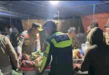 Kapolres Manggarai Timur Tinjau Posko dan Evakuasi Ibu Melahirkan Pascagempa