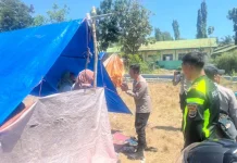 Kapolres Manggarai Tinjau Pengungsi Reok, Salurkan Bantuan dan Cek Infrastruktur