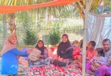 Penyuluh Agama Islam Kemenag Ende Dampingi Warga Terdampak Gempa di Ndetuzea