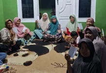 FOKDIT Salurkan Bantuan Tunai Korban Gempa Ende