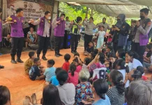 Polri Pulihkan Trauma Warga Ende Pascagempa via Butterfly Hug