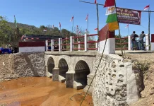 Jembatan Garuda Permudah Akses Warga ke Kebun Sekolah dan Layanan Publik