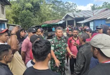 Dandim Manggarai Datangi Warga, Pastikan Bantuan Tak Terhambat