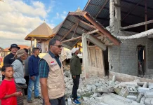 Wagub NTT Temui Warga Terdampak Gempa di Golo Worok, Dorong Percepatan Bantuan